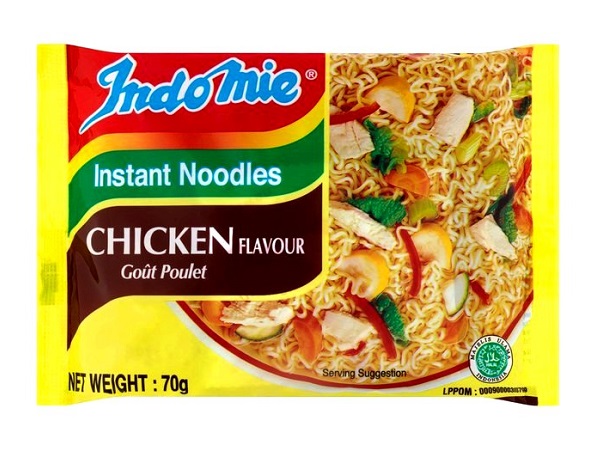 Indomie instant noodles gusto Pollo - 3 buste da 70g.